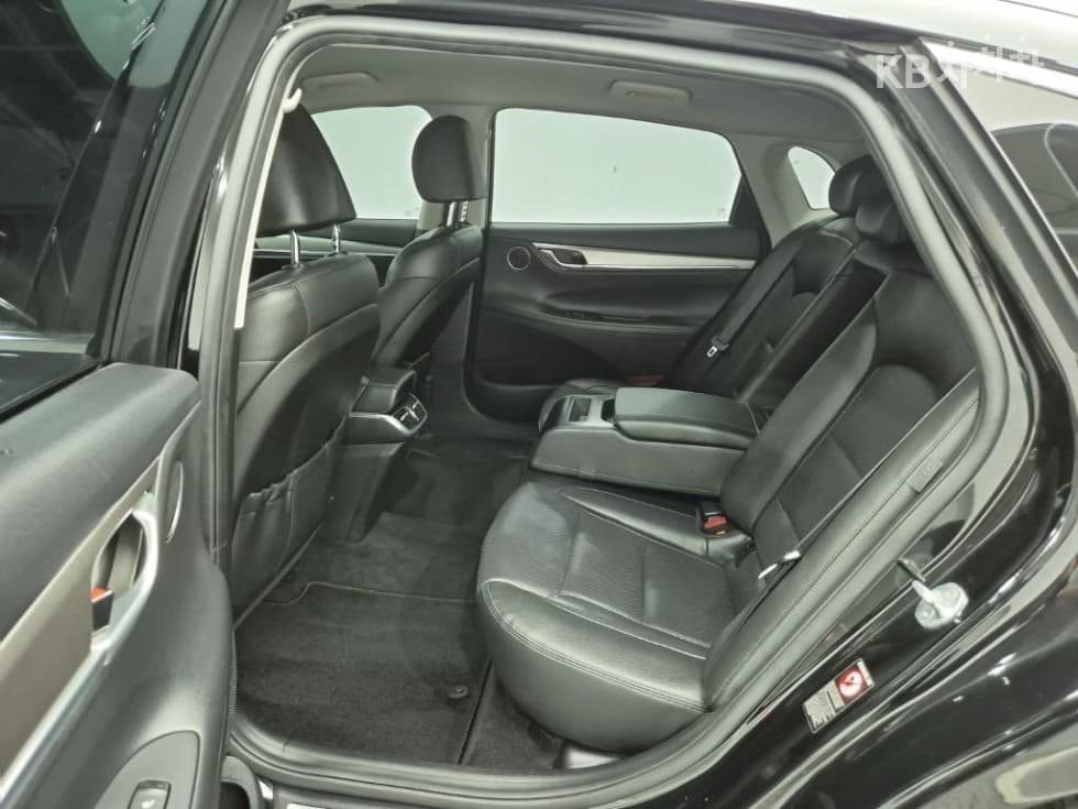 Hyundai The New (facelift) Grandeur (Azera)2.5 Premium 초이스 - 14