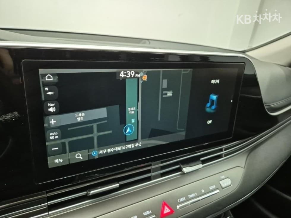 Hyundai The New (facelift) Grandeur (Azera)2.5 Premium 초이스 - 9