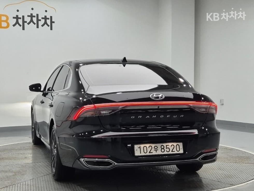 Hyundai The New (facelift) Grandeur (Azera)2.5 Premium 초이스 - 2