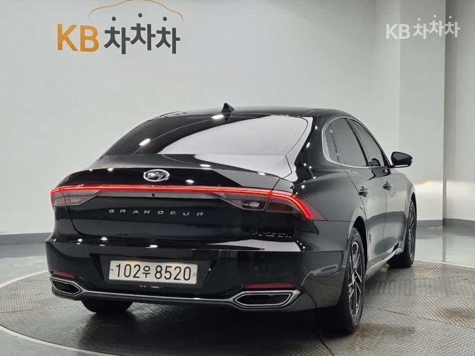 Hyundai The New (facelift) Grandeur (Azera)2.5 Premium 초이스 - 3