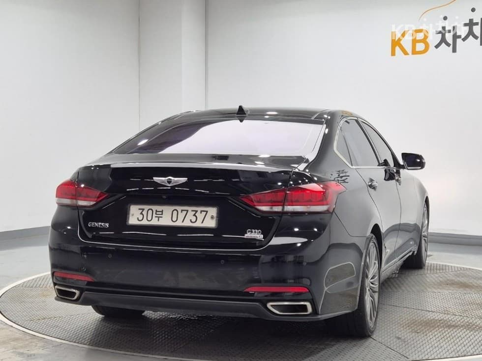 Хюндай ДженезисDHG330 Premium - 3