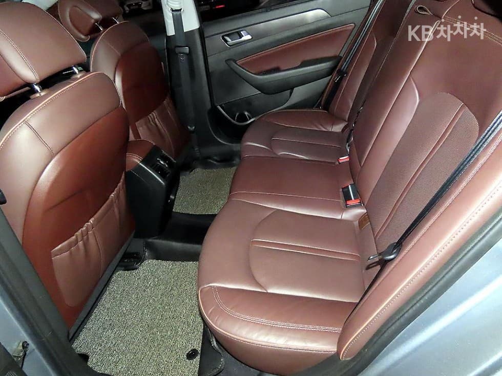 Hyundai Sonata LF1.7 Diesel 케어Plus - 7