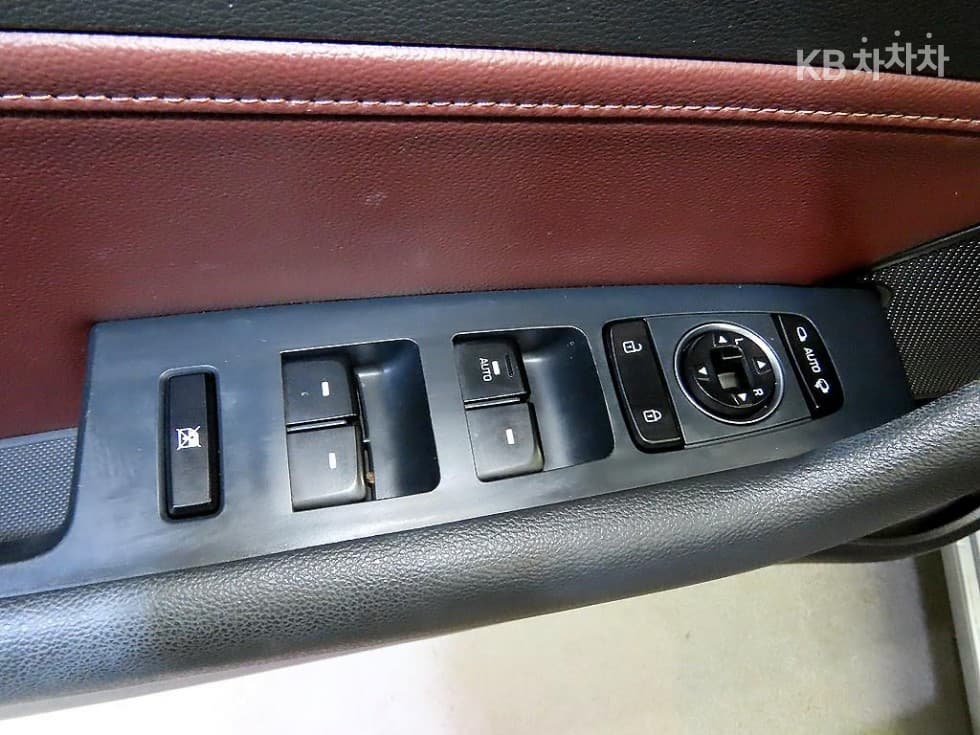 Hyundai Sonata LF1.7 Diesel 케어Plus - 13