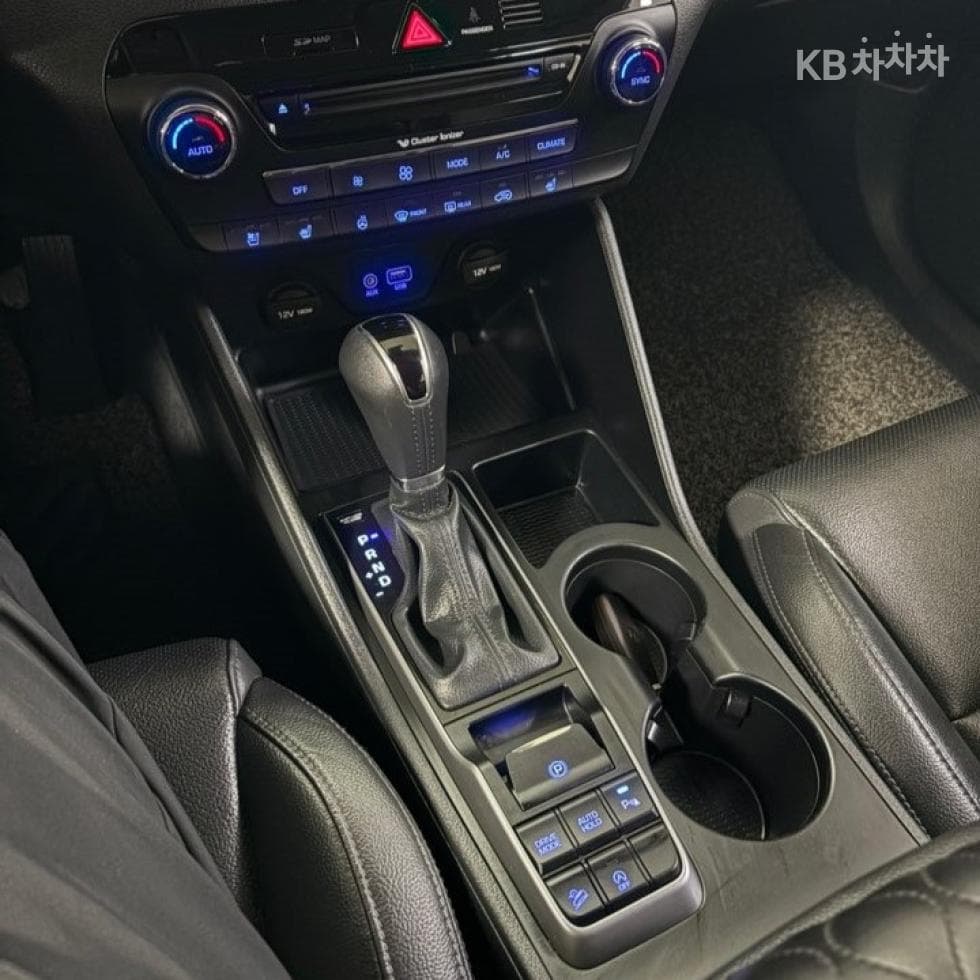 Hyundai All New TucsonDiesel(e-VGT UⅡ)1.7 2WD Modern - 12