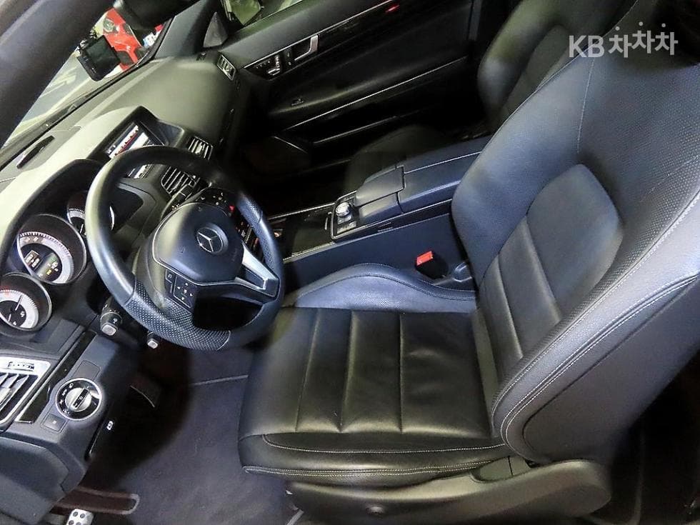 Mercedes-Benz New E-ClassE200 Cabriolet A207 - 9