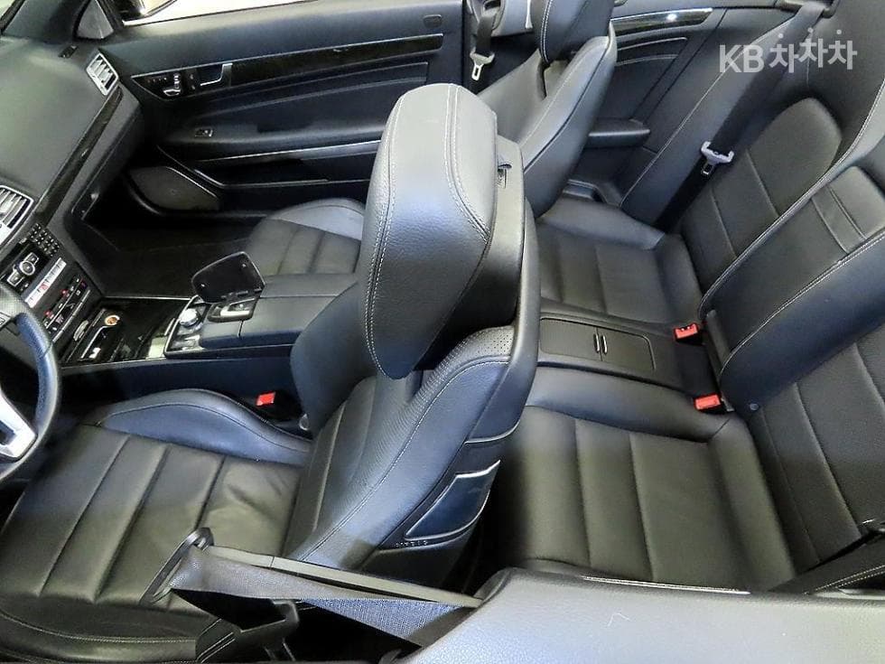 Mercedes-Benz New E-ClassE200 Cabriolet A207 - 10