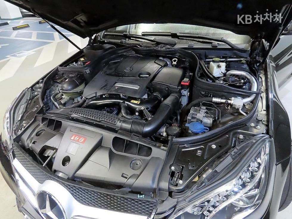 Mercedes-Benz New E-ClassE200 Cabriolet A207 - 19