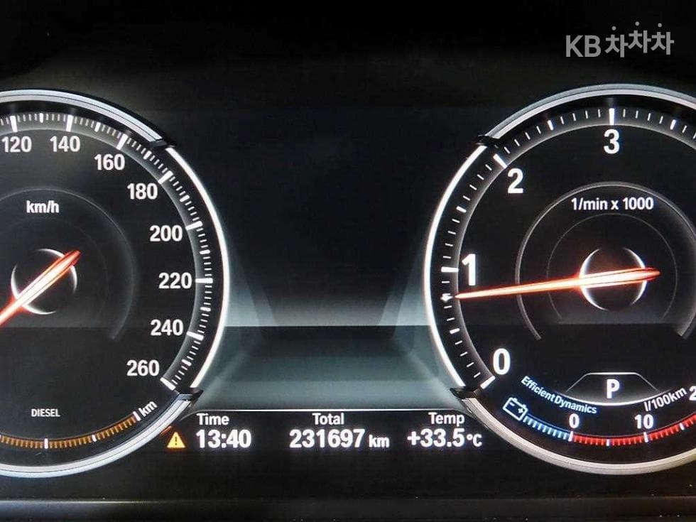 BMW New5 Series520d F10 - 9