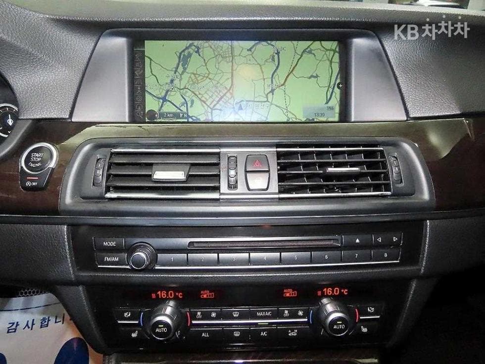 BMW New5 Series520d F10 - 11