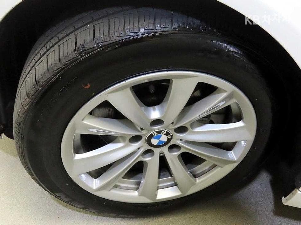 BMW New5 Series520d F10 - 20