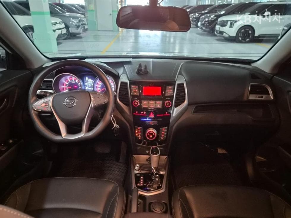 KG Mobility TivoliGasoline TX Standard - 17