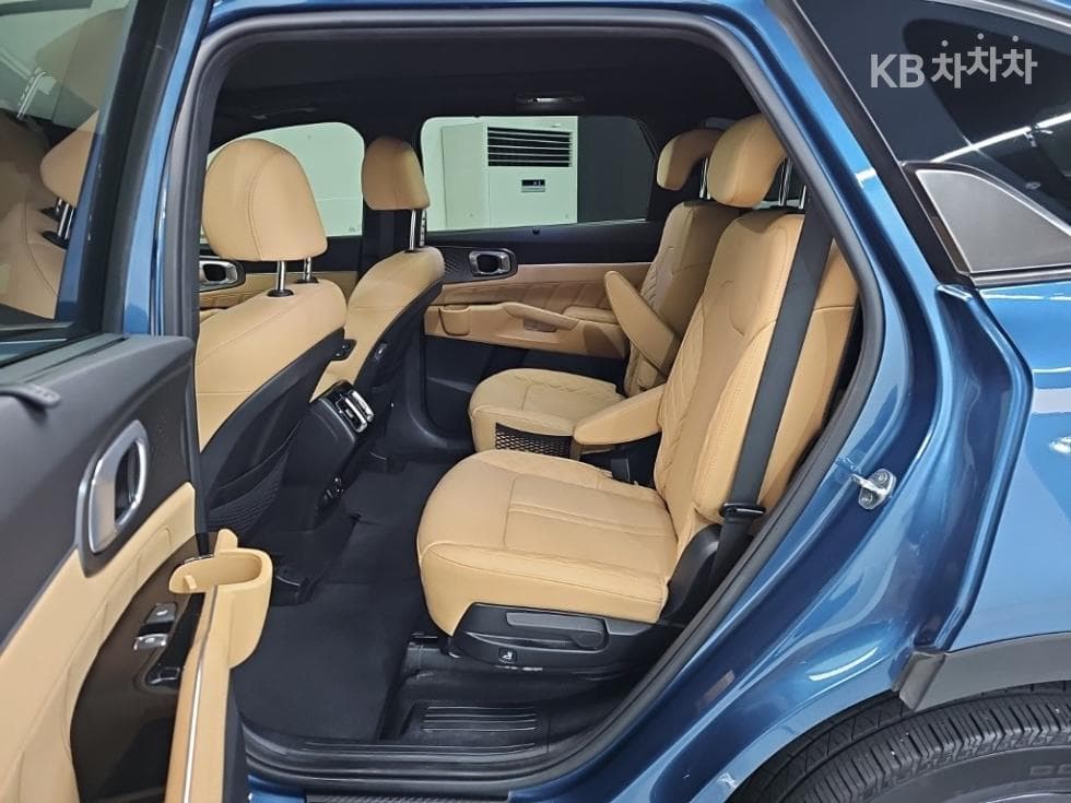 Киа The New (фейслифт) Sorento MQ42.5 T-GDI AWD Signature Gravity - 12
