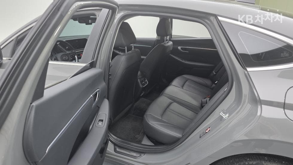 Hyundai Sonata (DN8)2.0 Premium - 13