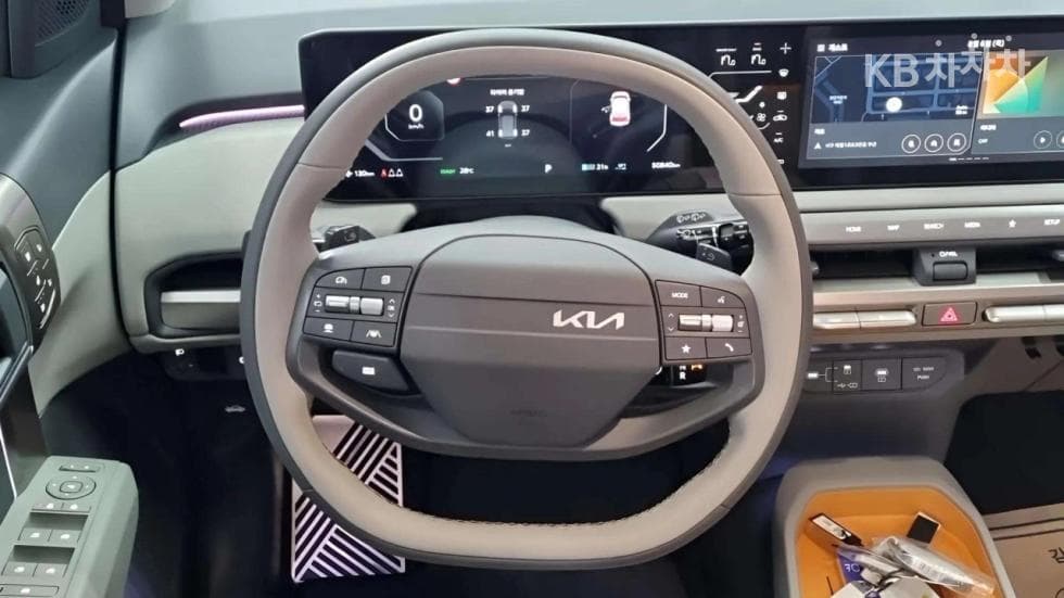 Kia EV3Long Range 2WD 어스 - 14
