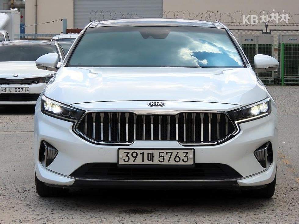 Kia K7 Premiere 2.5 GDi Noblesse - Image 1