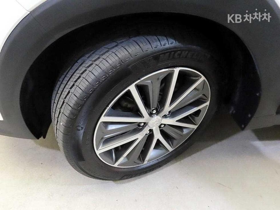 Хюндай All New ТуксонДизел(e-VGT R)2.0 4x4 Premium - 20