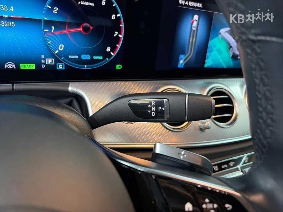 Mercedes-Benz E-Class (W213)E350 4MATIC Avantgarde - 8