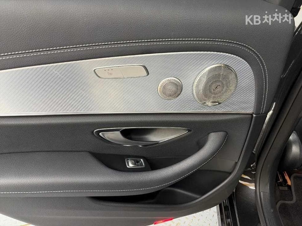 Mercedes-Benz E-Class (W213)E350 4MATIC Avantgarde - 13