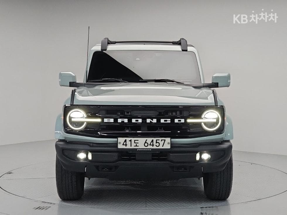 Форд 브롱코(U725)2.7 4 Door Outer Banks Стандартен - 2