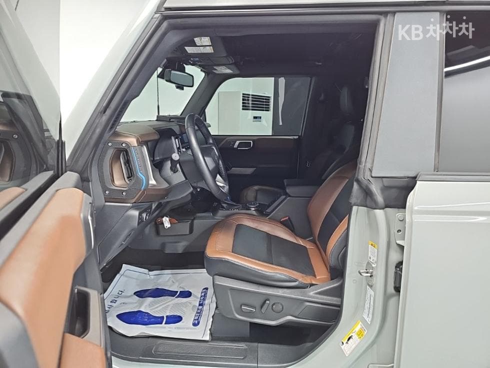 Форд 브롱코(U725)2.7 4 Door Outer Banks Стандартен - 11