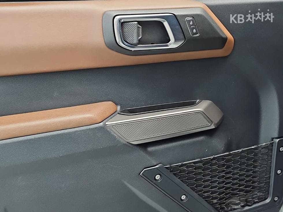 Форд 브롱코(U725)2.7 4 Door Outer Banks Стандартен - 15