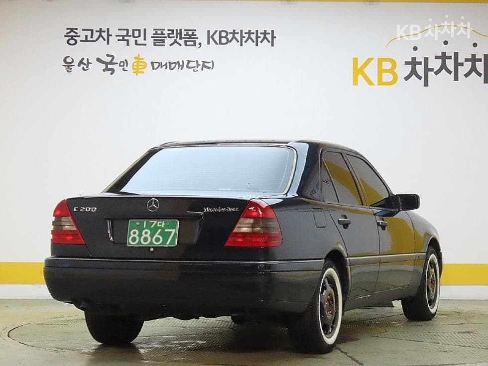 Mercedes-Benz C-КласC200 W202 - 2