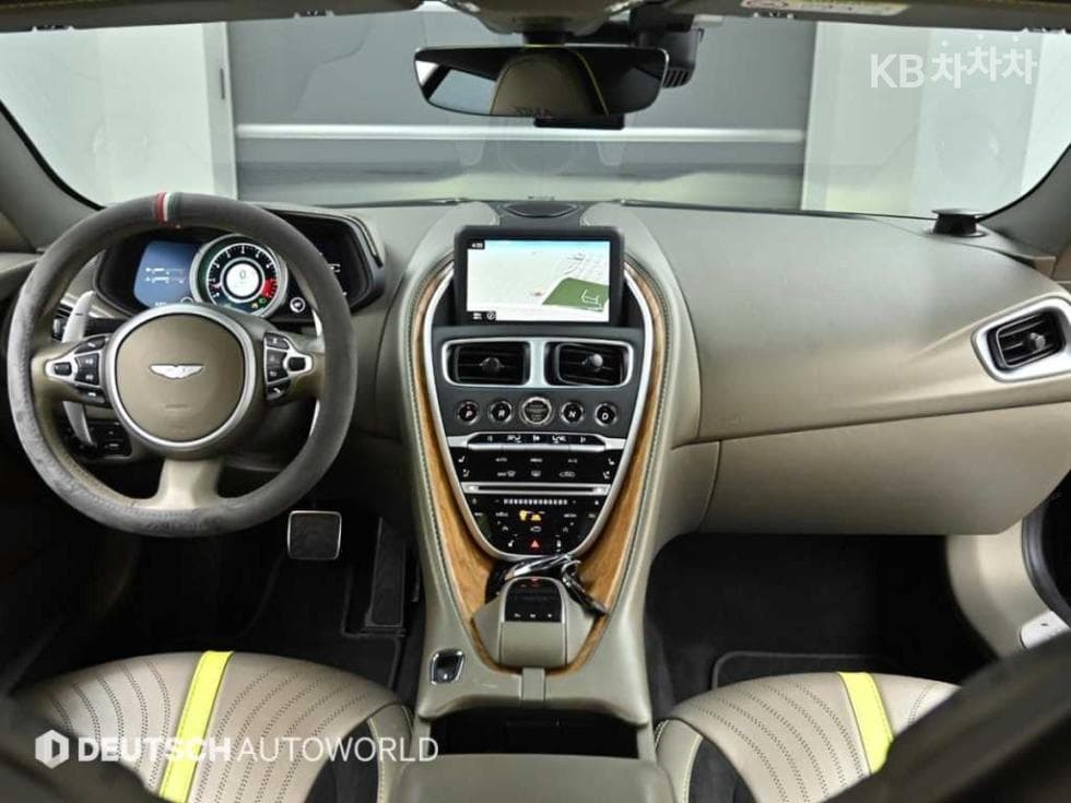 애스턴마틴 DB115.2 V12 Купе AMR - 7