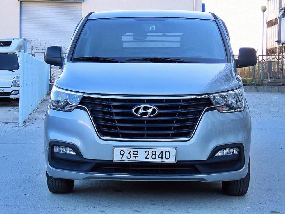 Хюндай The New (фейслифт) 그랜드 Star렉스 Ван 3Местен승 Смарт - Image 1