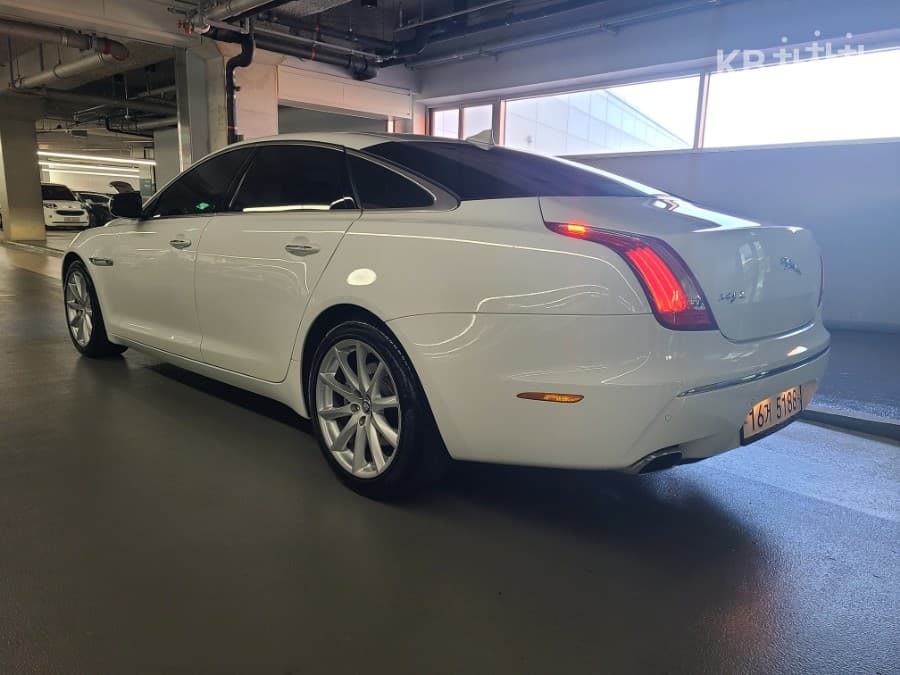 Jaguar All New XJ3.0D Премиум Люкс LWB X351 - 4