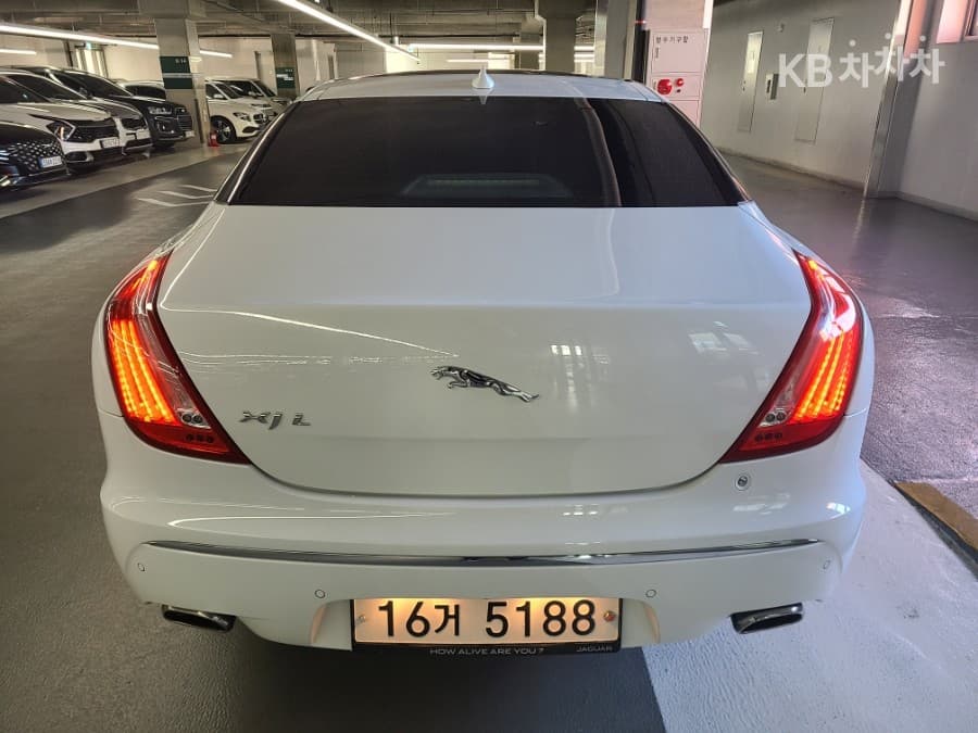 Jaguar All New XJ3.0D Премиум Люкс LWB X351 - 5
