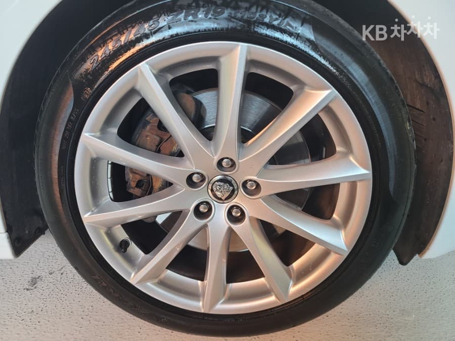Jaguar All New XJ3.0D Премиум Люкс LWB X351 - 8