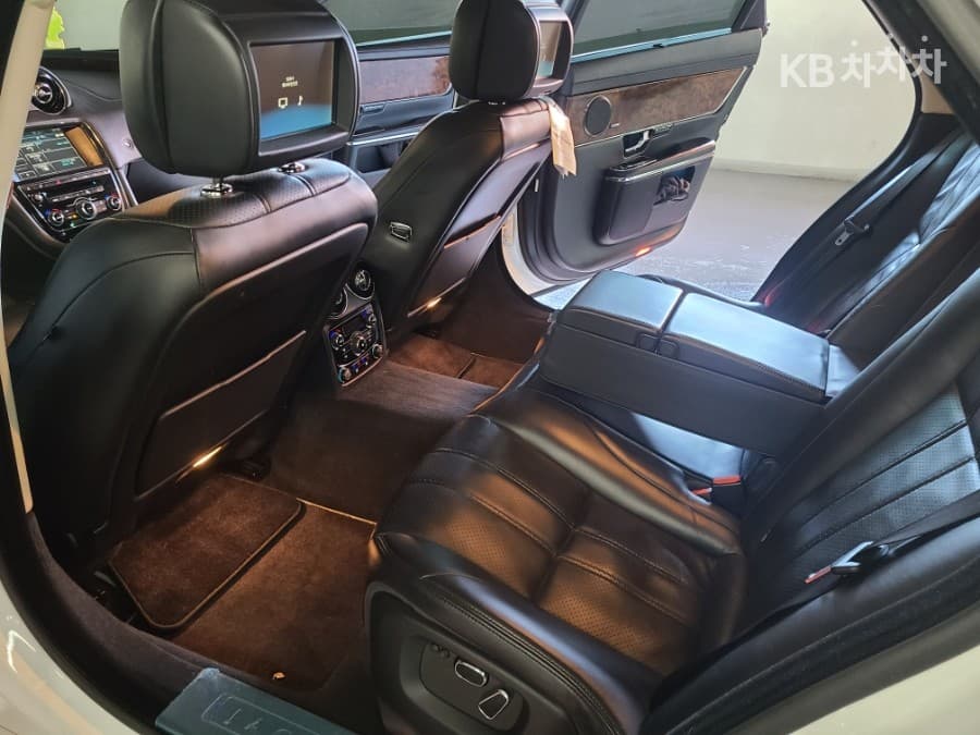 Jaguar All New XJ3.0D Премиум Люкс LWB X351 - 12