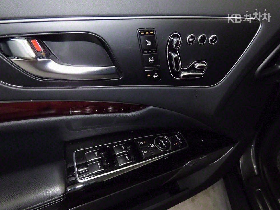 Kia The New (facelift) K95.0 GDI 퀸텀 - 13