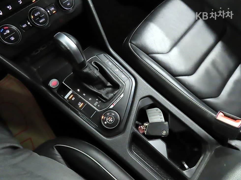 Volkswagen The New (фейслифт) Tiguan2.0 Турбо Дизел Инжекция 4Motion Prestige - 14