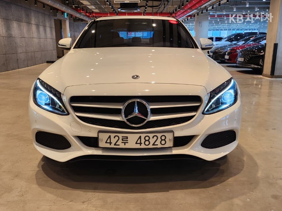 Mercedes-Benz The New (фейслифт) C-КласC200 W205 - 2