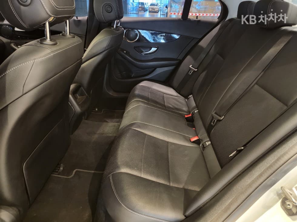 Mercedes-Benz The New (фейслифт) C-КласC200 W205 - 12