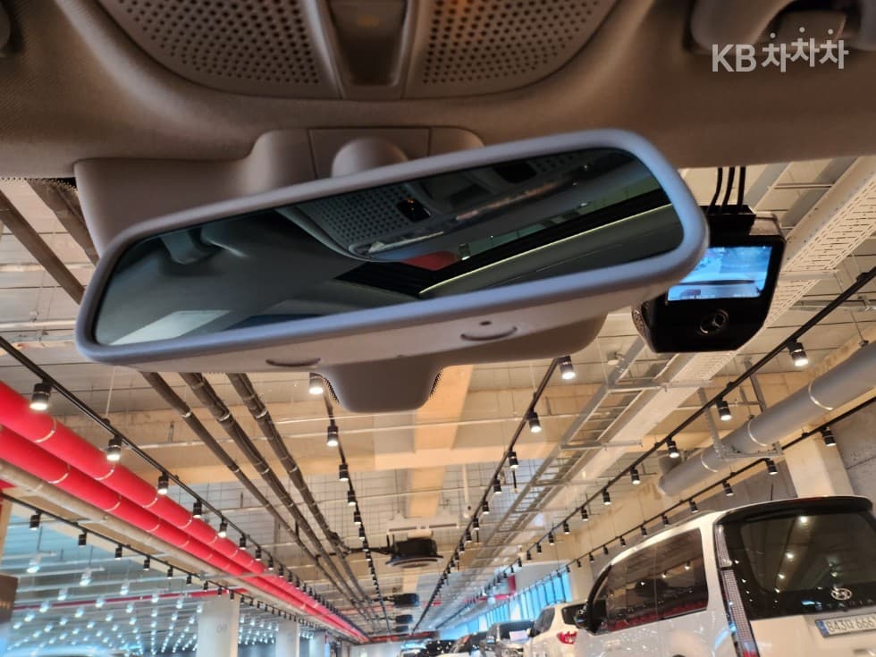 Mercedes-Benz The New (фейслифт) C-КласC200 W205 - 17