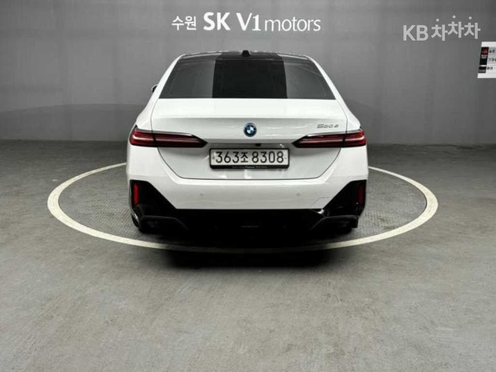 BMW New5 Series(G60)530e M Sport - 4