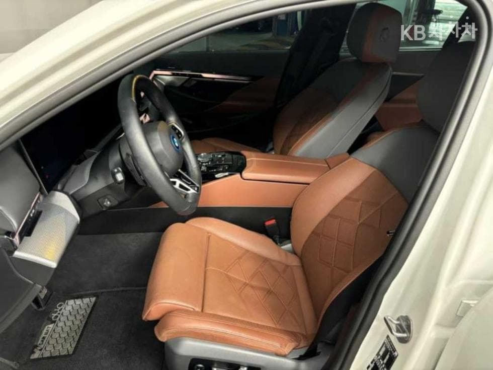 BMW New5 Series(G60)530e M Sport - 7