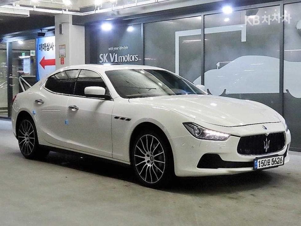 마세라티 기블리 3.0 V6 3-토 поколение(14~) - Image 1
