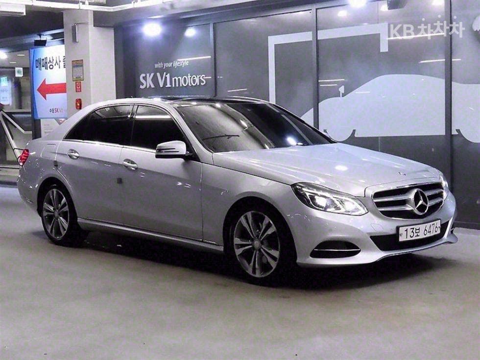 Mercedes-Benz New E-Class E300 Avantgarde W212(09~13) - Image 1