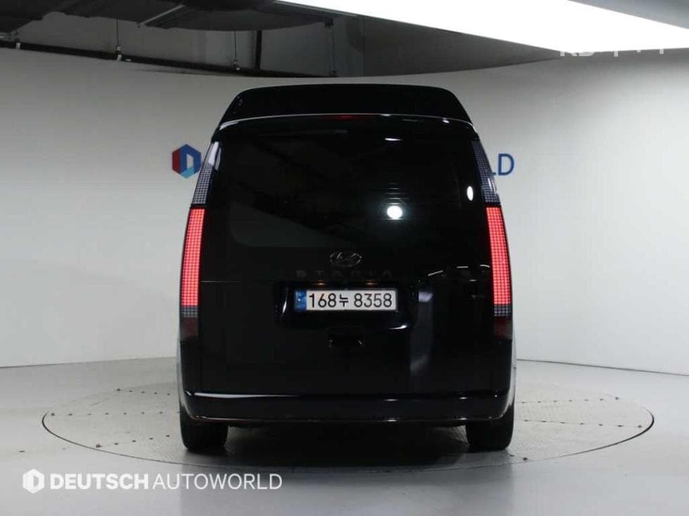 Хюндай Staria Lounge Лимузин9-местен 2.2 AWD Инспирация - 4