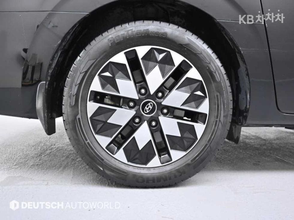 Хюндай Staria Lounge Лимузин9-местен 2.2 AWD Инспирация - 5