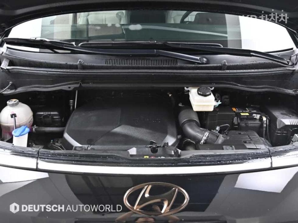 Хюндай Staria Lounge Лимузин9-местен 2.2 AWD Инспирация - 6