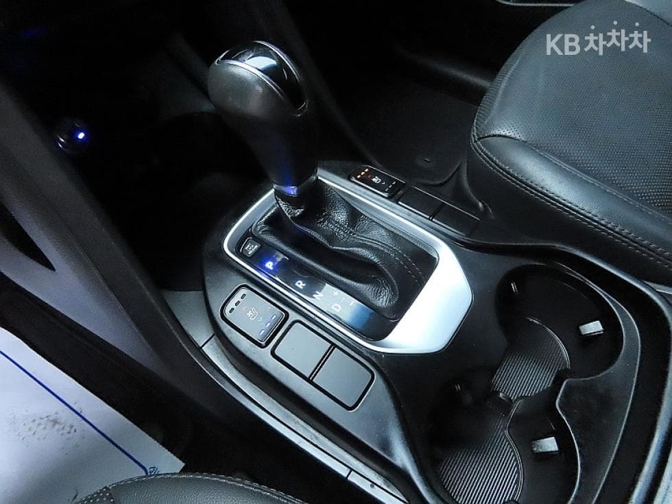 Хюндай Санта Фе The PrimeДизел Хонда R-двигател 2.0 дизел 2WD 5-местен Exclusive 기본 - 9