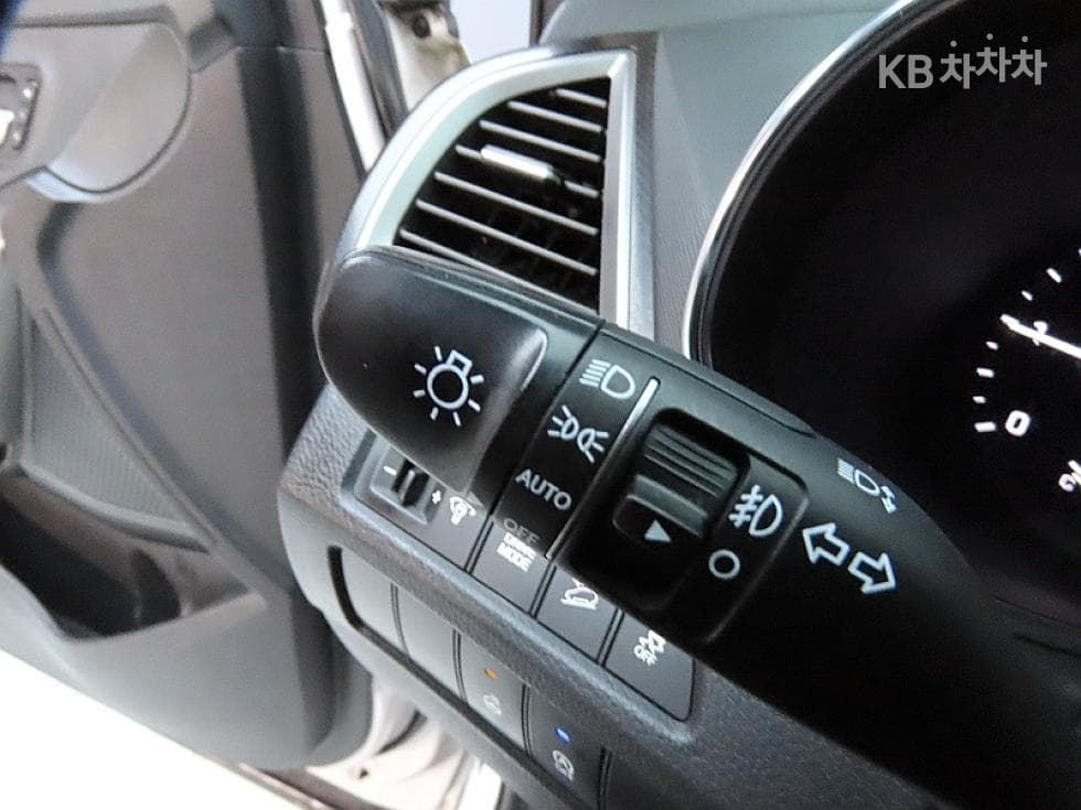 Хюндай Санта Фе The PrimeДизел Хонда R-двигател 2.0 дизел 2WD 5-местен Exclusive 기본 - 14