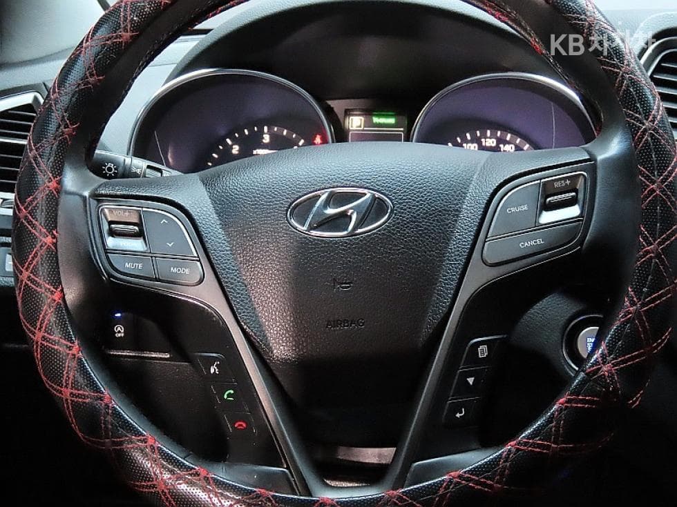 Хюндай Санта Фе The PrimeДизел Хонда R-двигател 2.0 дизел 2WD 5-местен Exclusive 기본 - 17