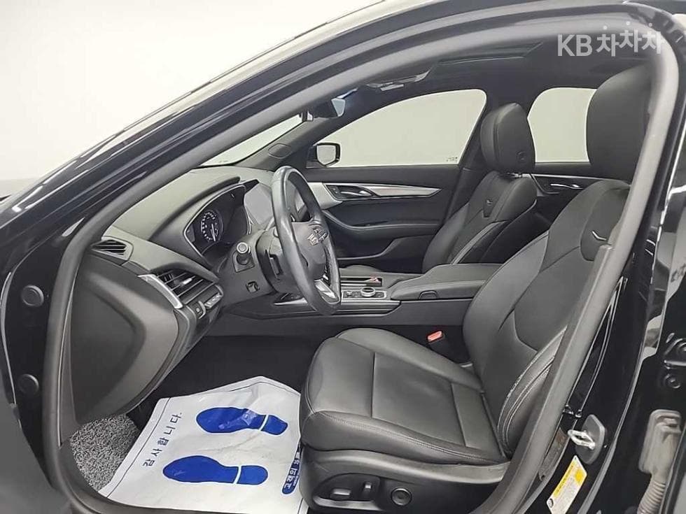 캐딜락 CT52.0 Turbo 2WD Premium Luxury - 11