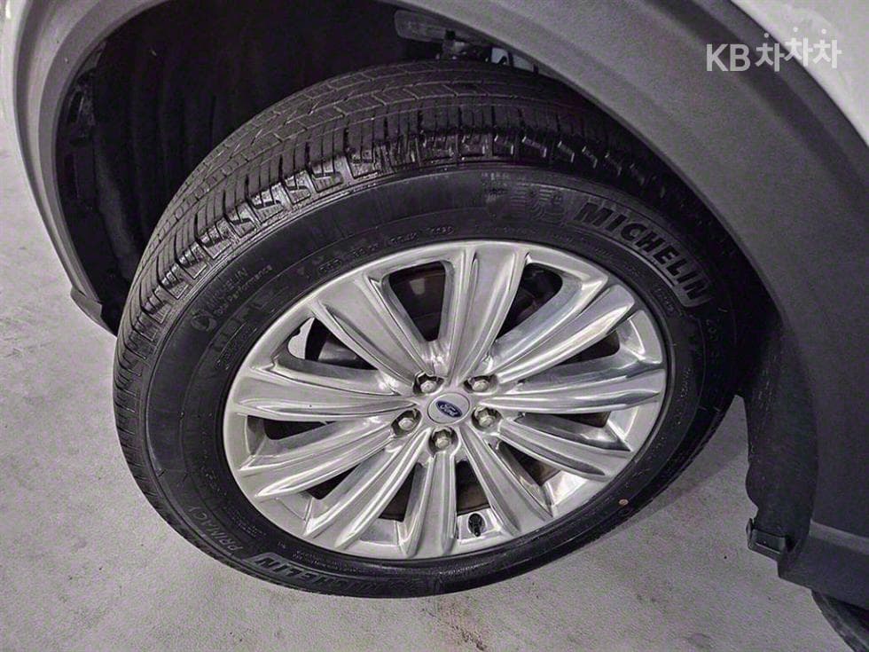 Ford Explorer(6세대)Gasoline Turbo 2.3 AWD Limited - 20