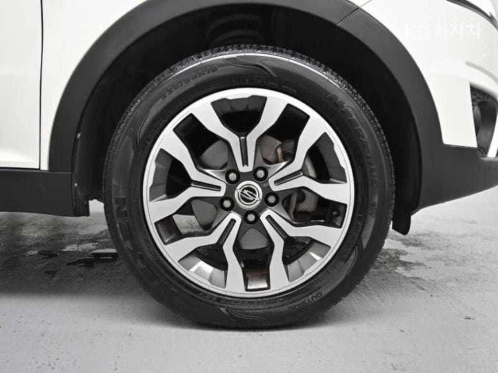 КейДжи Мобилити Нов코란도 C2.2 RX AWD Висок клас - 5